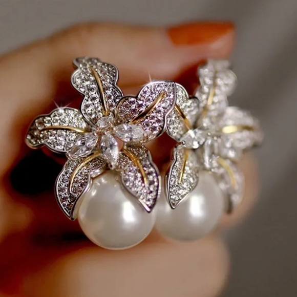 STUNNING orchid flower pearl earrings statement silver gold Crystal stones Stud - Picture 3 of 11